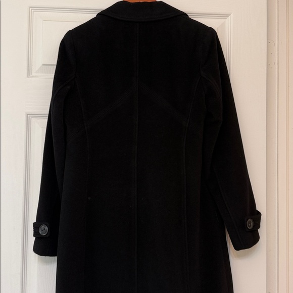 Kristen Blake Coat - Picture 7 of 9